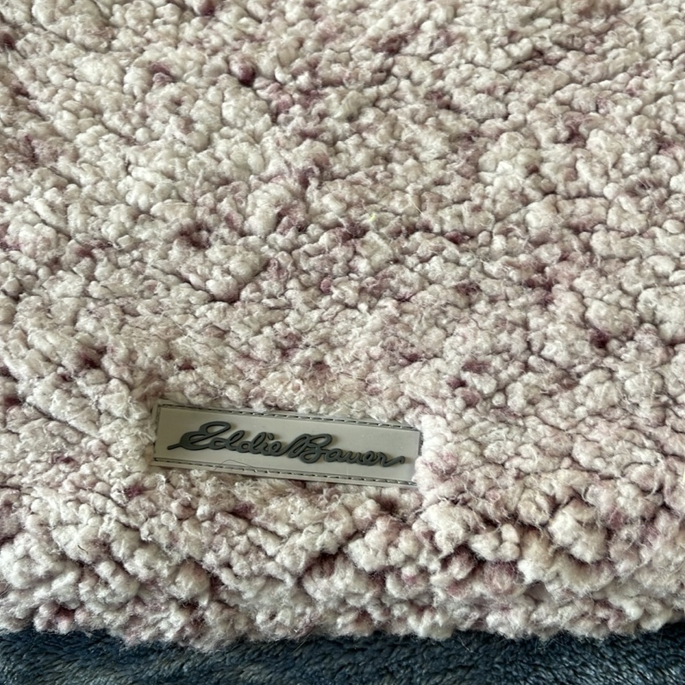 Eddie Bauer Reversible Dog jacket M - Picture 6 of 10